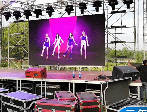 Concert LED display screen